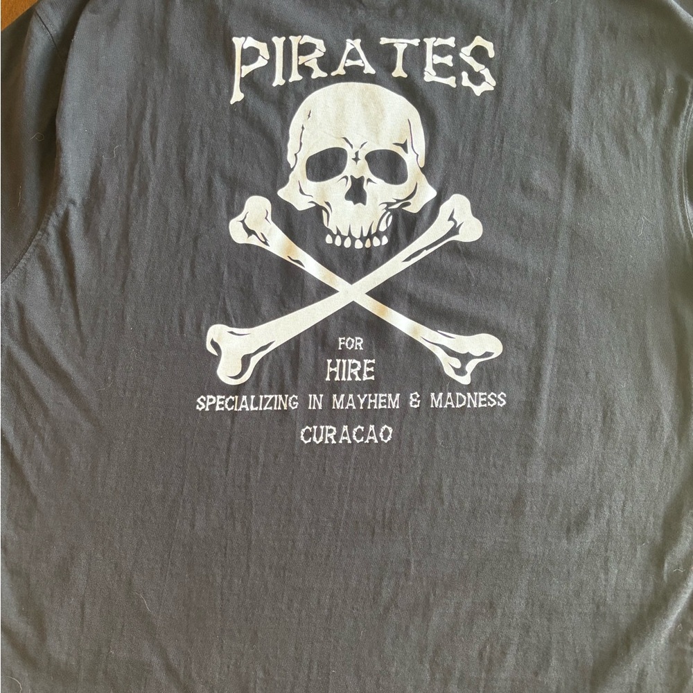 Black Pirates Graphic Souvenir T-Shirt from Curaçao Men’s XXL